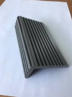 Угол дпк 35х70х3000мм Графит